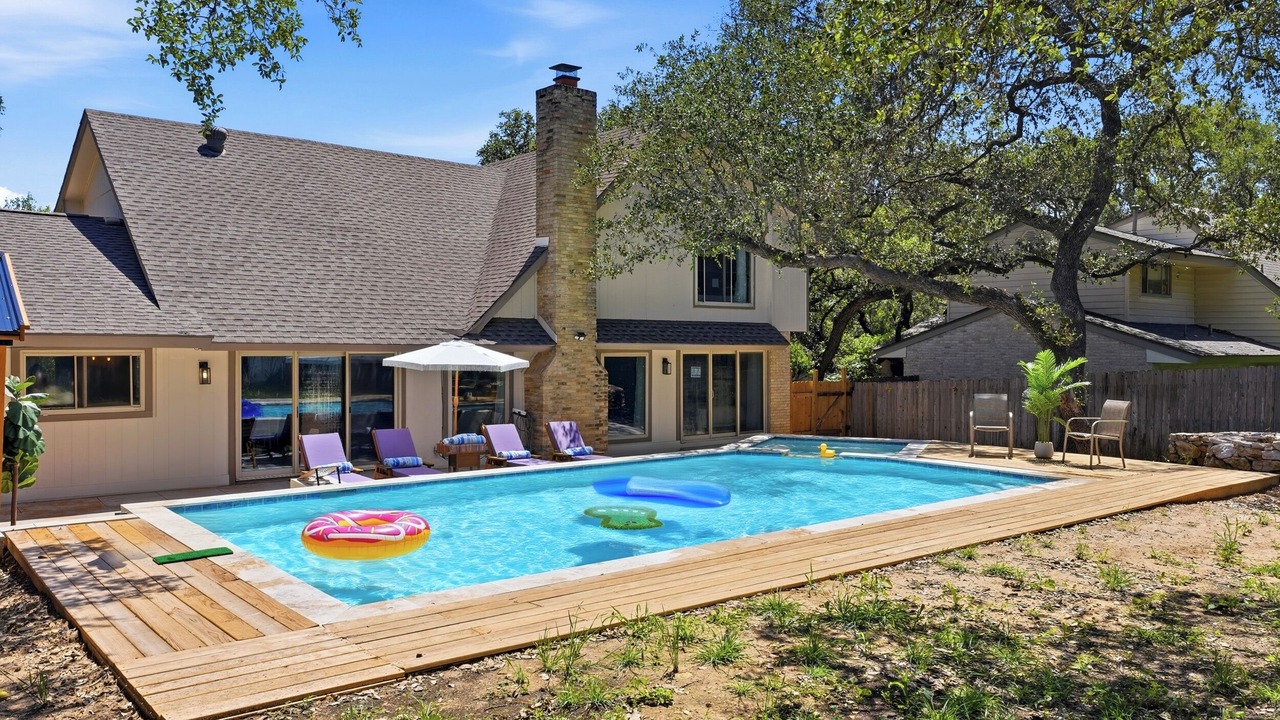 Photo of Outdoor in Vance Jackson
