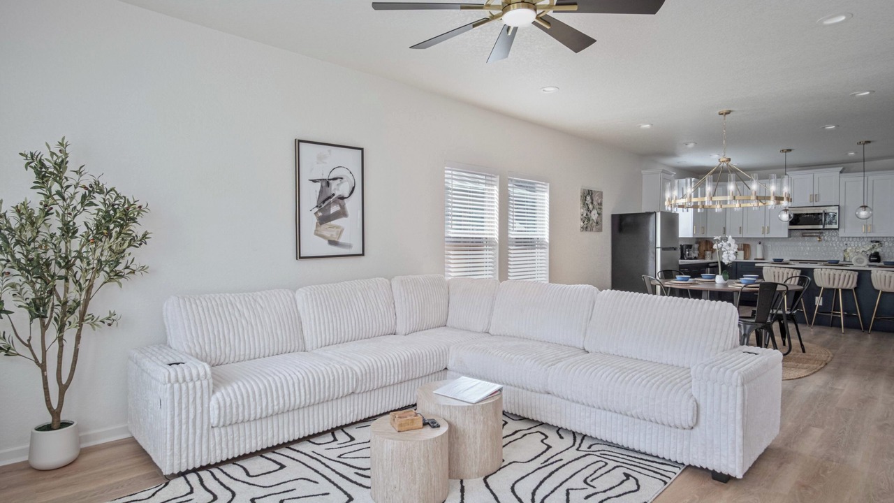 Photo of Livingroom in Arena District