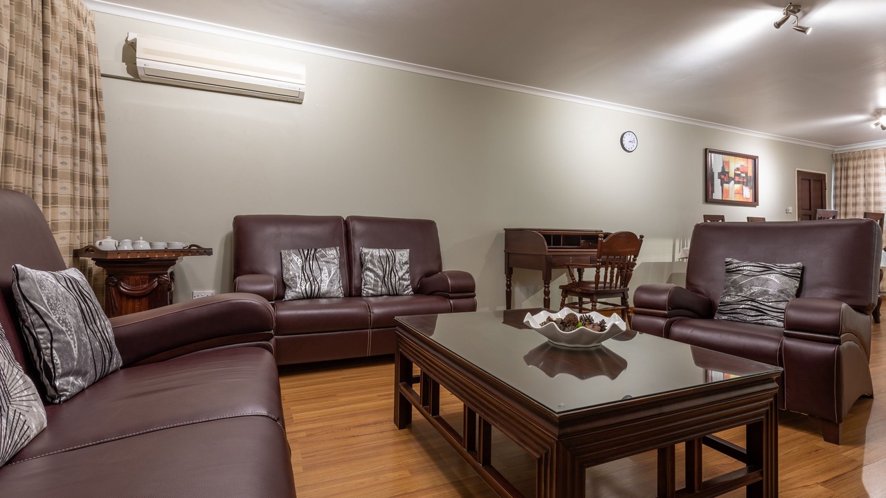 Photo of Livingroom in Cathedral Hill