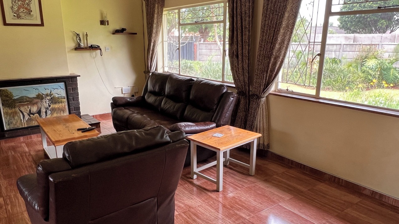 Photo of Livingroom in Harare