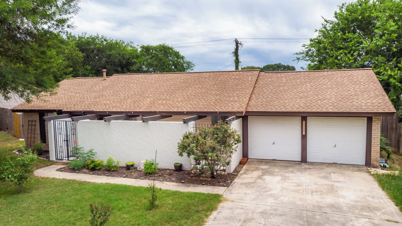 Photo of Outdoor in Live Oak