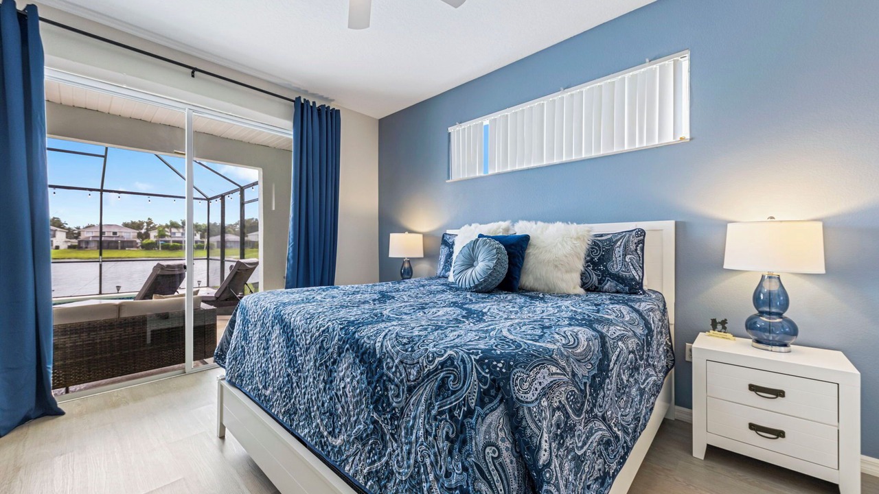 Photo of Bedroom in Sunset Lakes