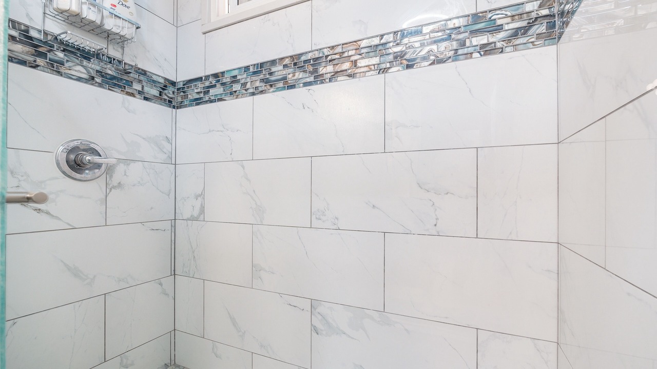 Photo of Bathroom in Keolu Hills