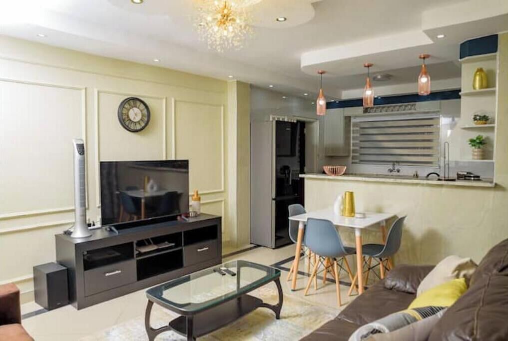 Photo of Livingroom in Harare East