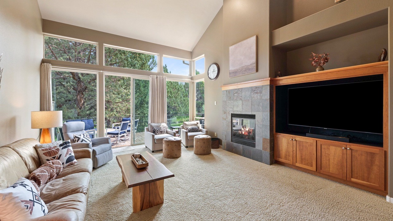 Photo of Livingroom in Redmond