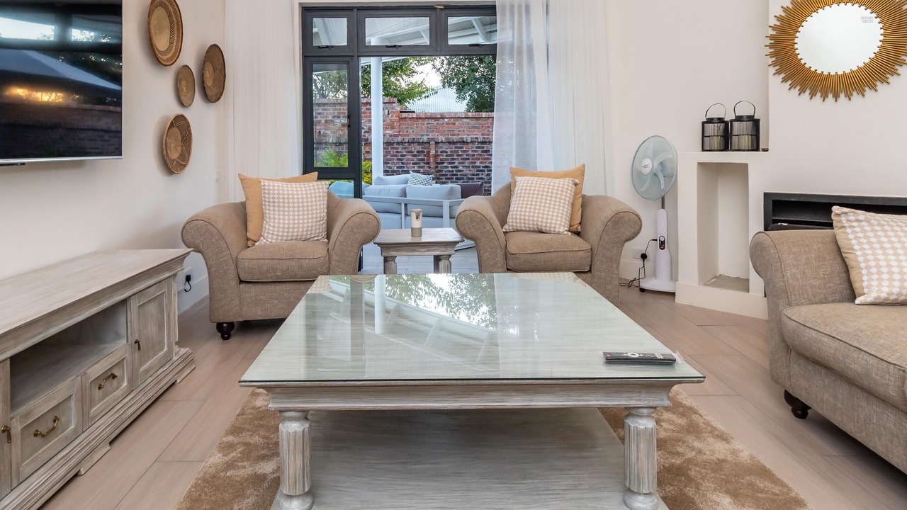 Photo of Livingroom in Harare