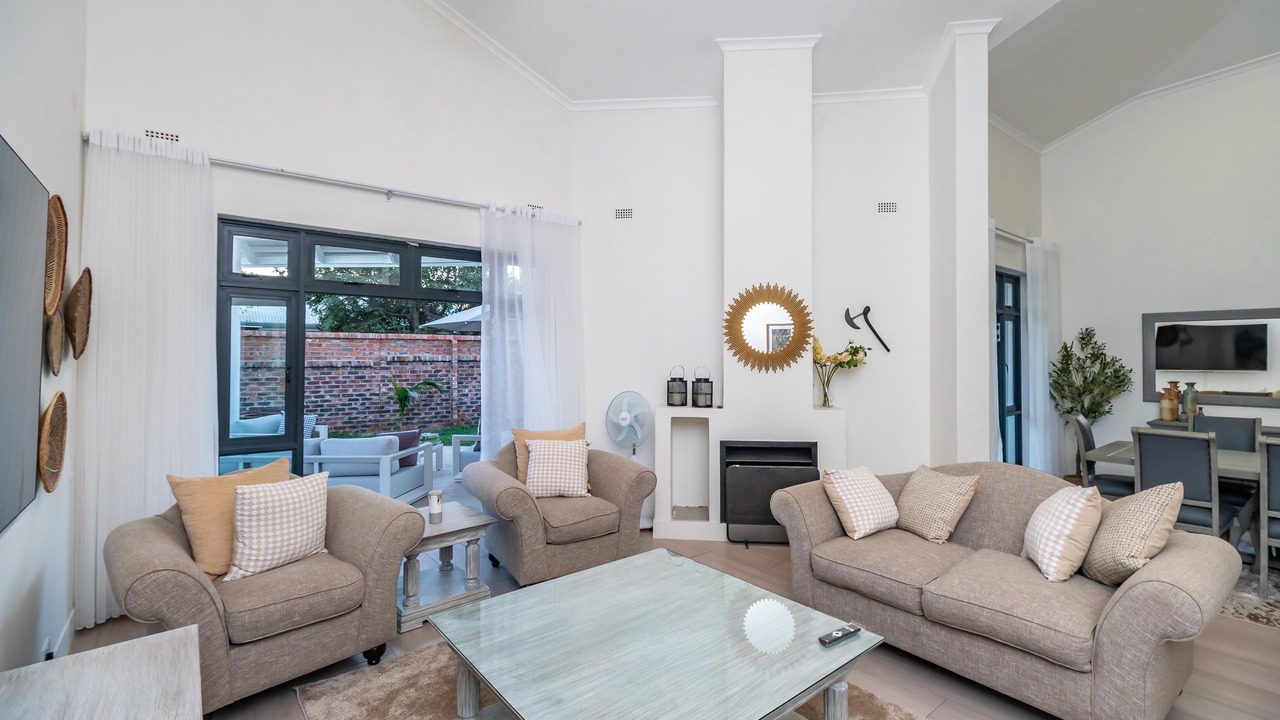 Photo of Livingroom in Harare