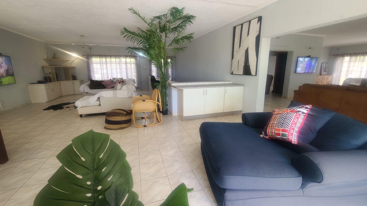 Photo of Livingroom in Kariba