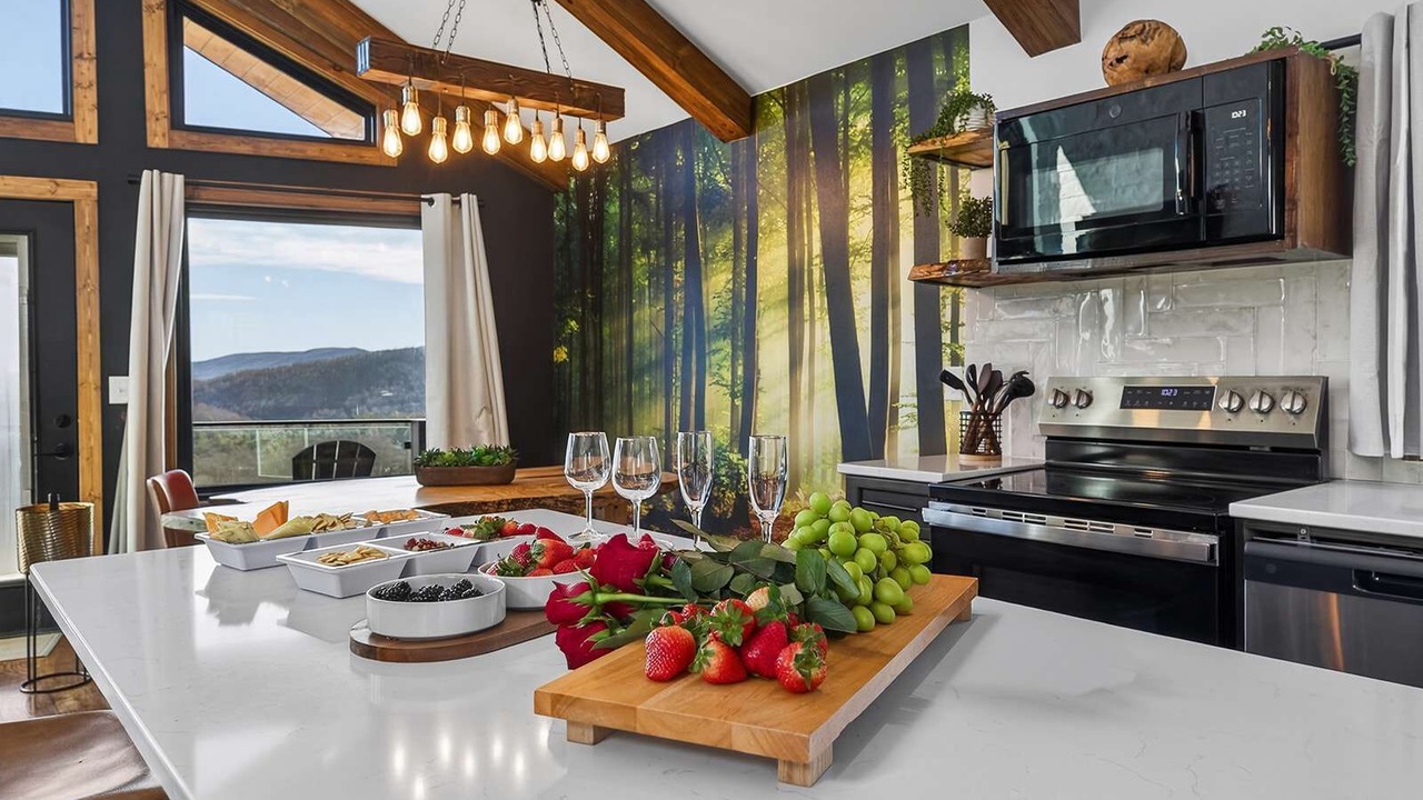 Photo of Kitchen in Saluda