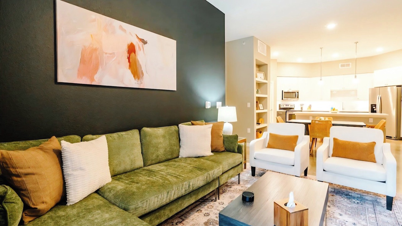 Photo of Livingroom in Tobin Hill