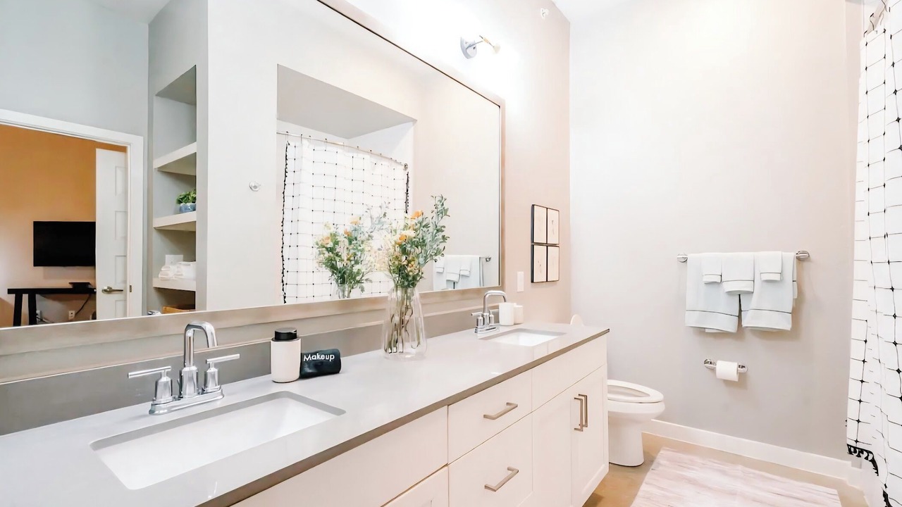 Photo of Bathroom in Tobin Hill