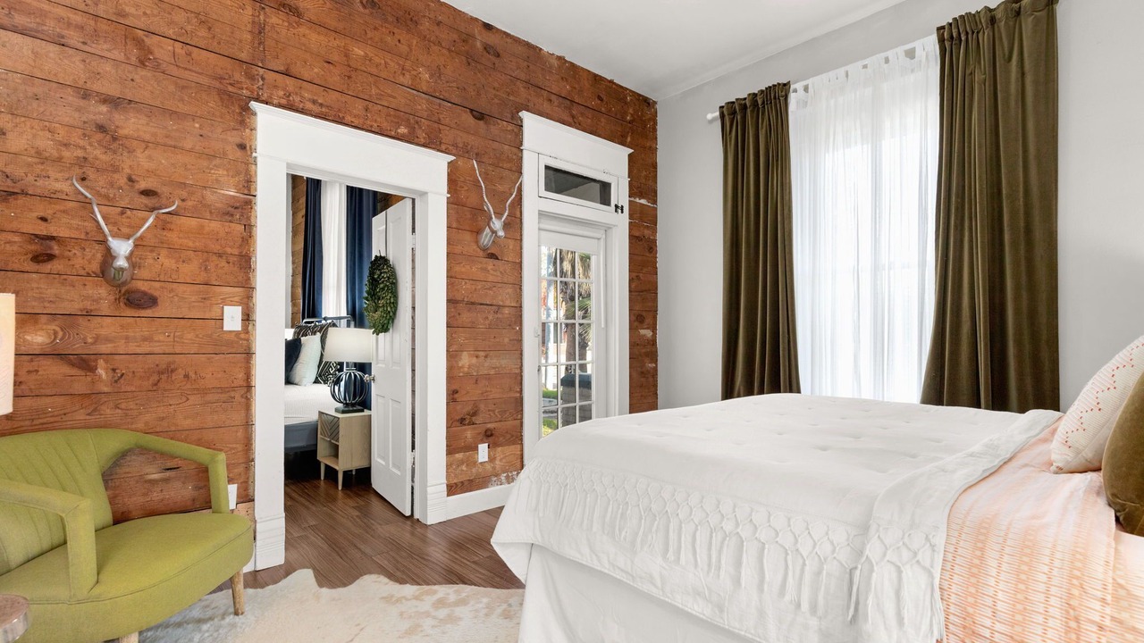 Photo of Bedroom in Near East Side