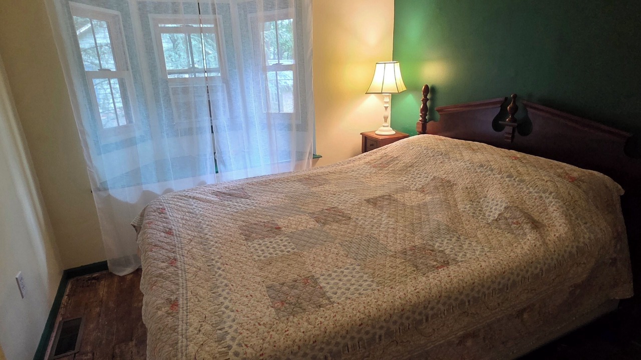 Photo of Bedroom in Mount Gretna Heights