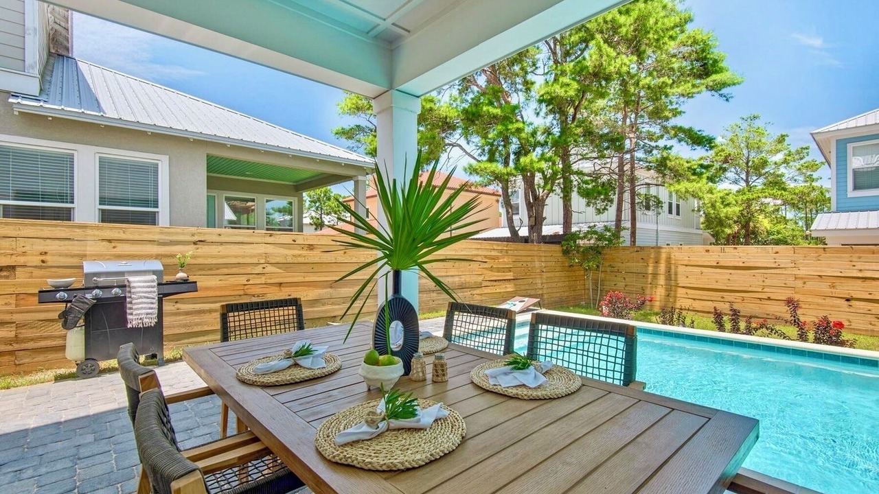 Photo of Outdoor in Miramar Beach