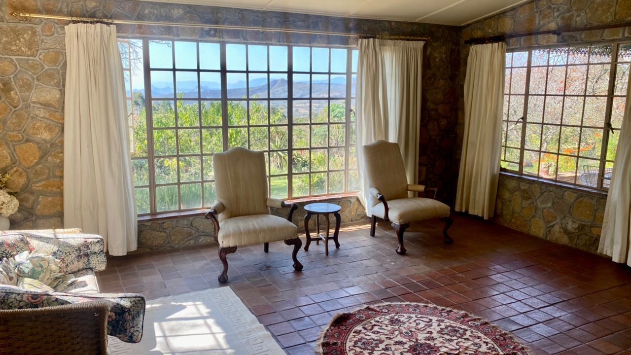 Photo of Livingroom in Juliasdale