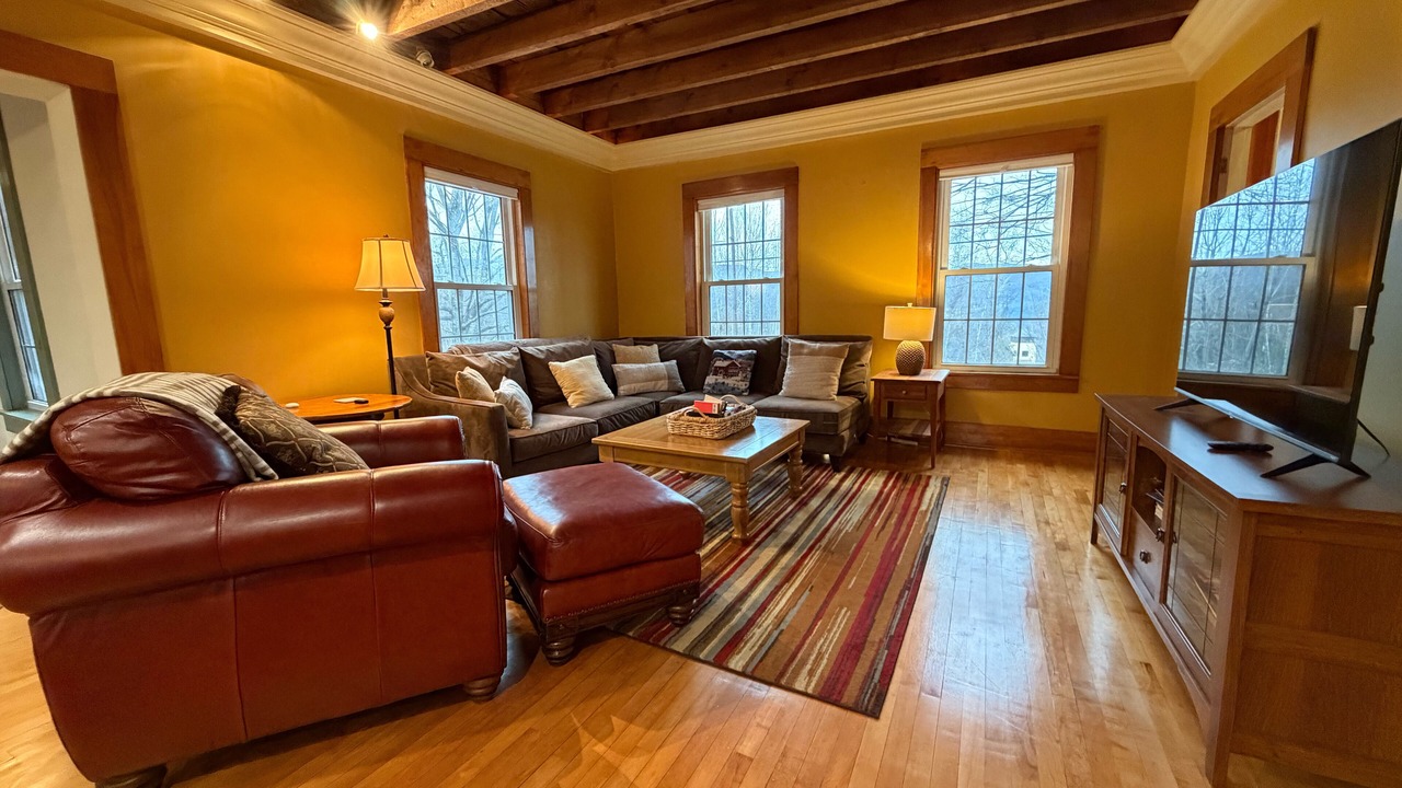 Photo of Livingroom in Waterbury
