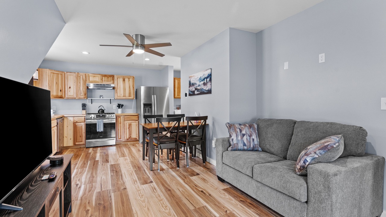 Photo of Livingroom in Warrensburg