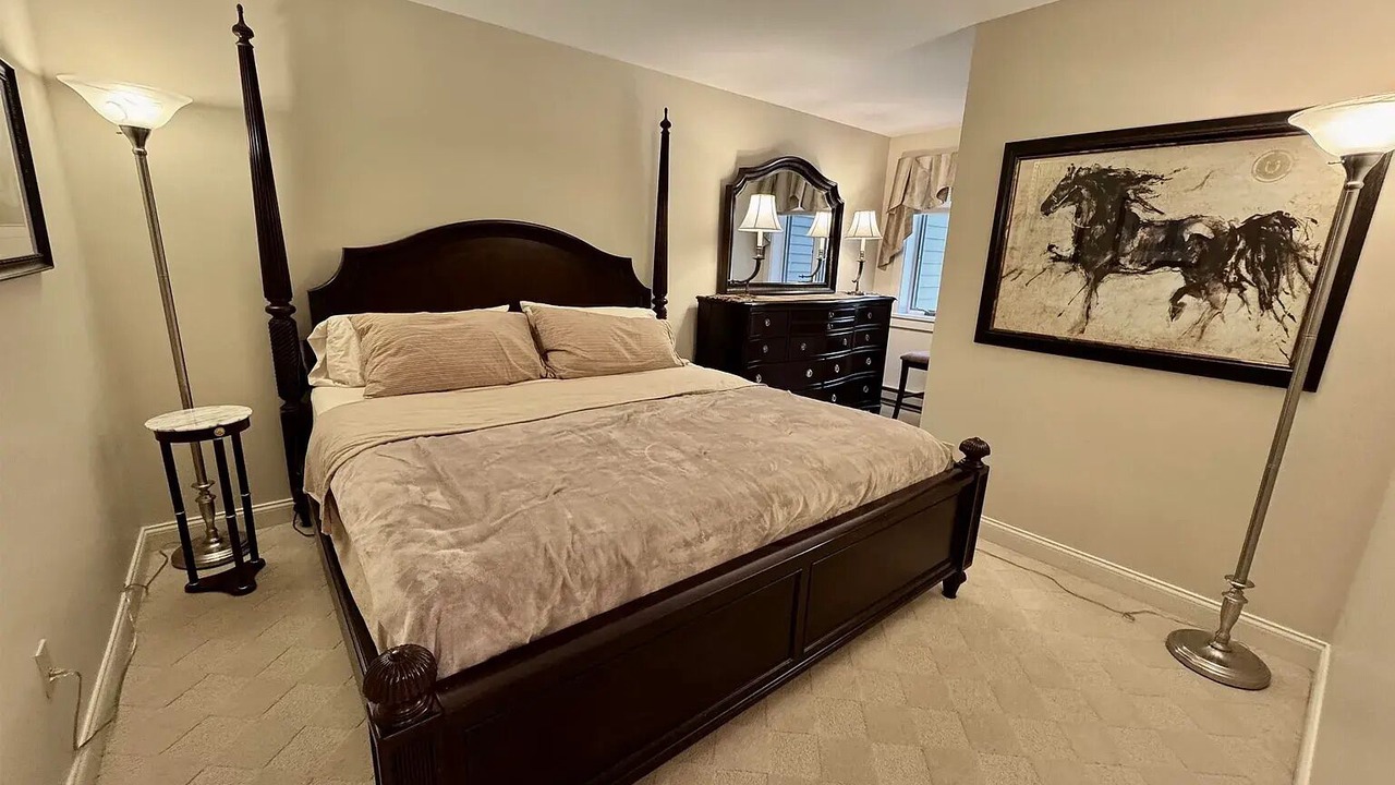 Photo of Bedroom in Warren