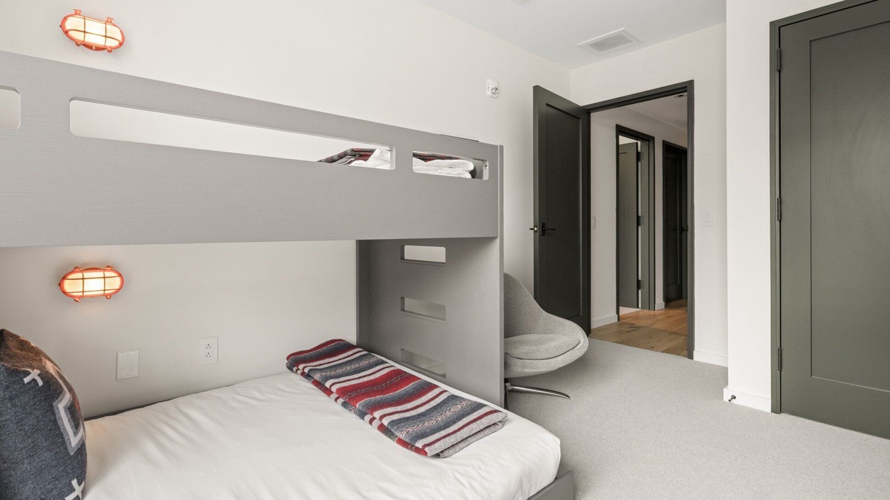 Photo of Bedroom in Stowe Area