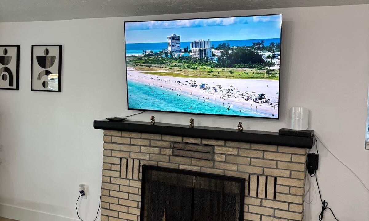 Photo of Livingroom in Gulf Gate Estates