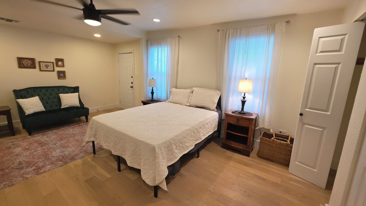 Photo of Bedroom in Nevada Street