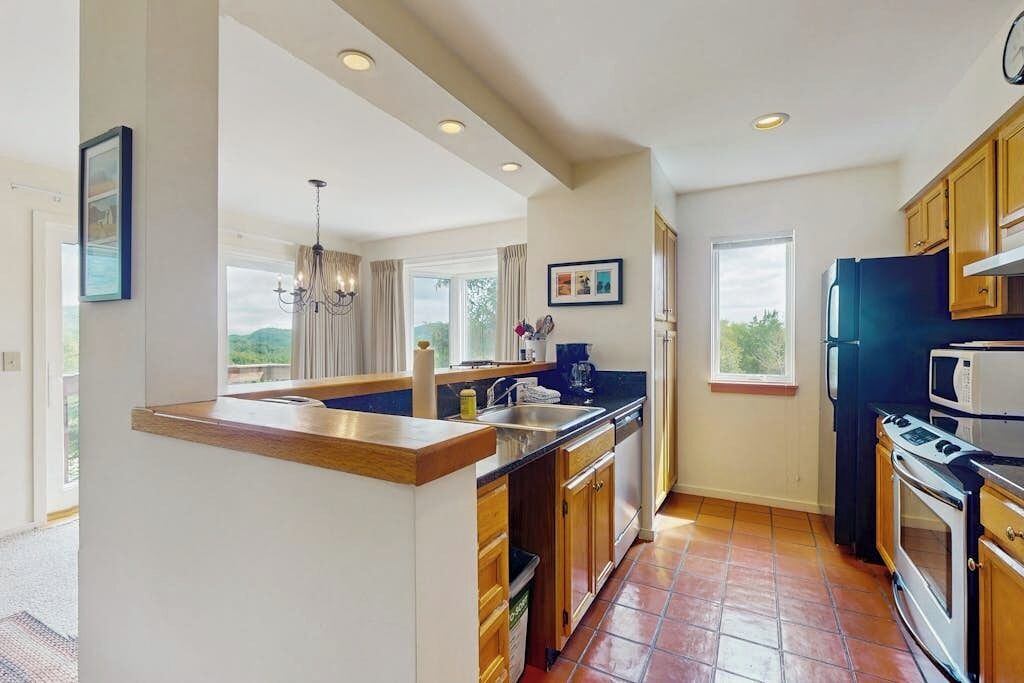 Photo of Kitchen in Warren