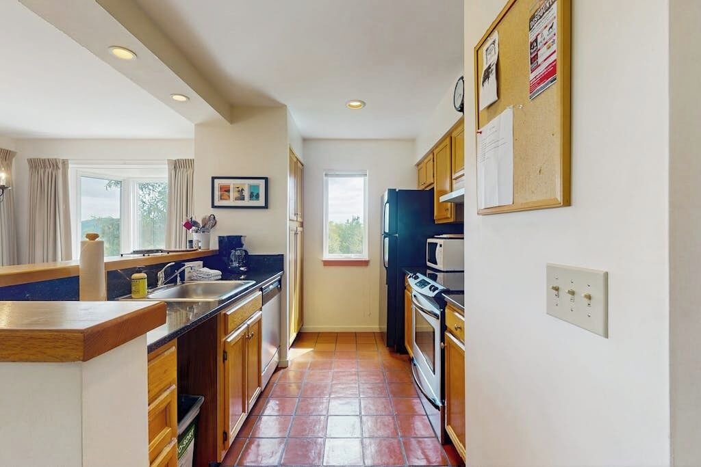 Photo of Kitchen in Warren