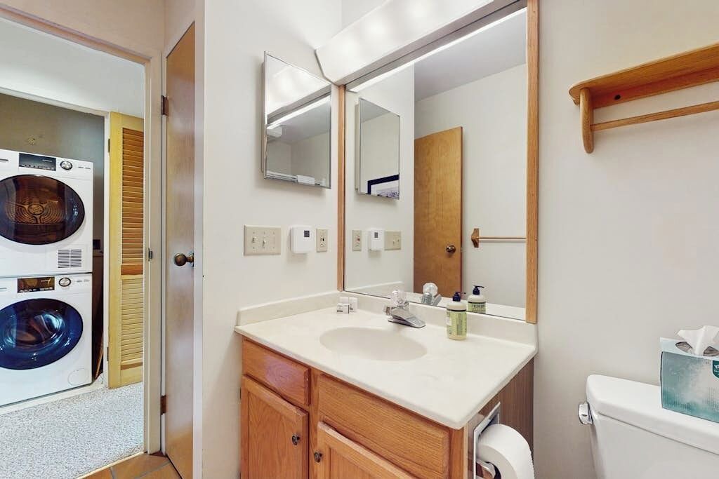 Photo of Bathroom in Warren