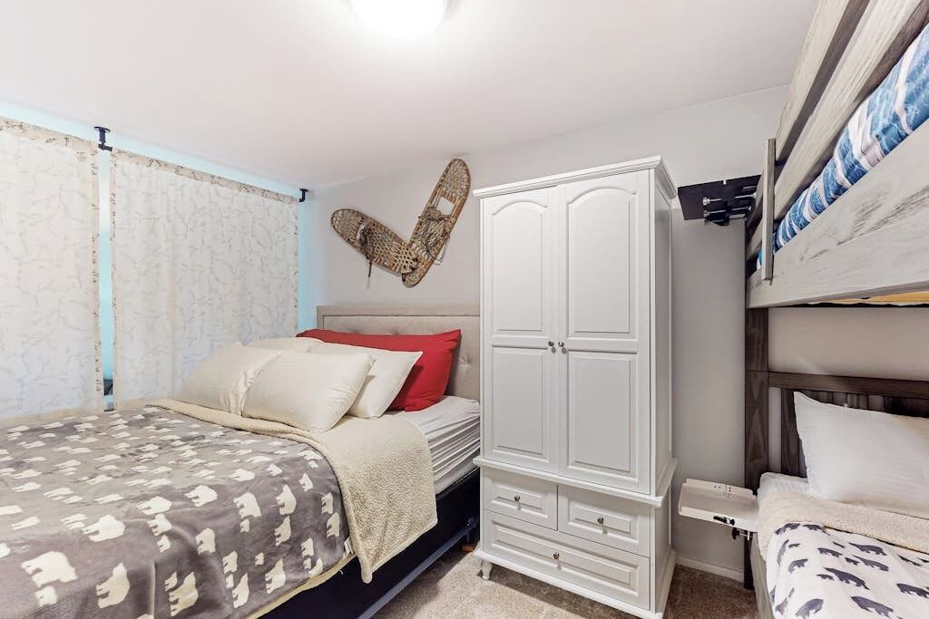 Photo of Bedroom in Warren