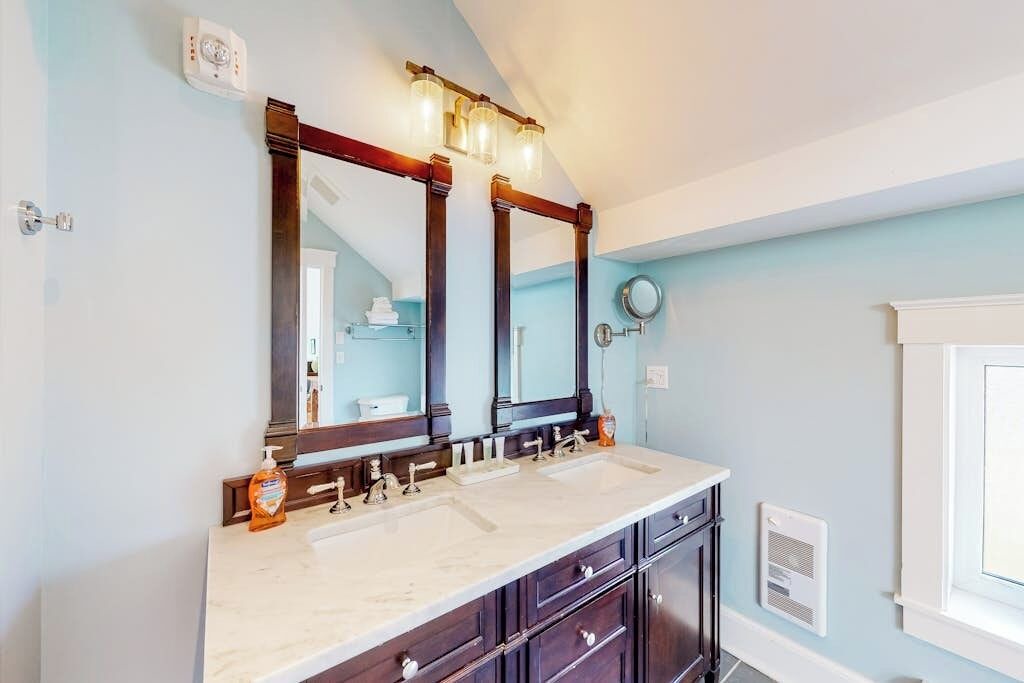 Photo of Bathroom in Waterbury Center