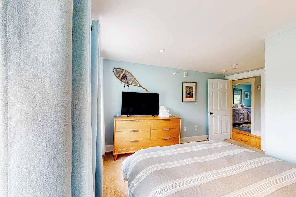 Photo of Bedroom in Waterbury Center