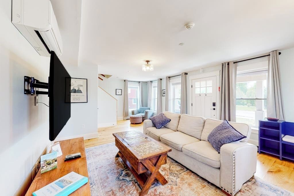Photo of Livingroom in Waterbury Center
