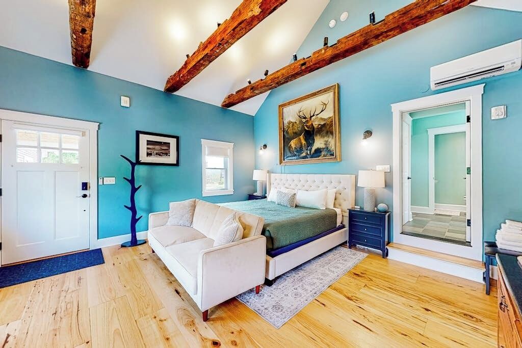 Photo of Bedroom in Waterbury Center