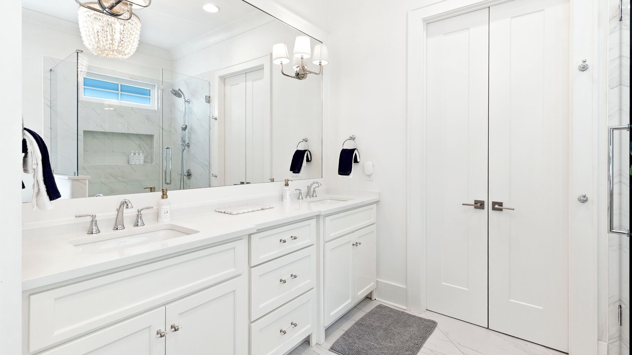 Photo of Bathroom in Santa Rosa Beach