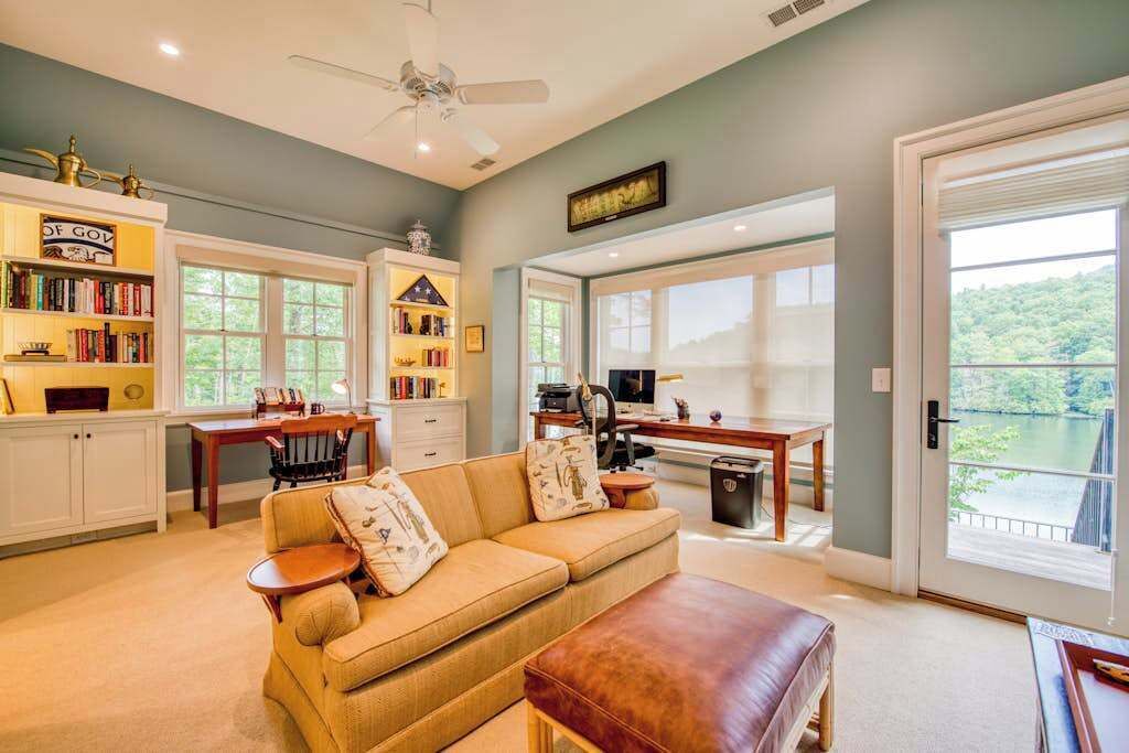 Photo of Livingroom in Lake Toxaway
