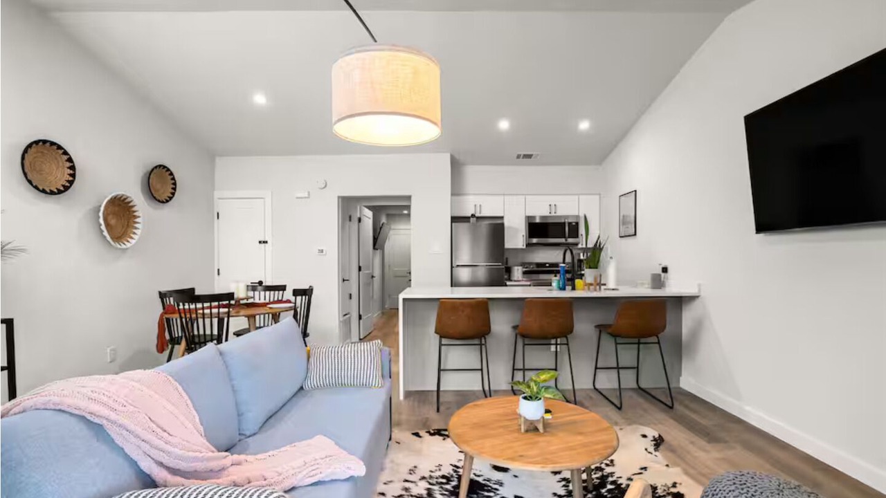 Photo of Livingroom in Barton Hills