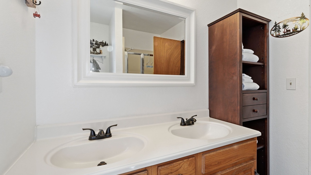 Photo of Bathroom in Peshastin