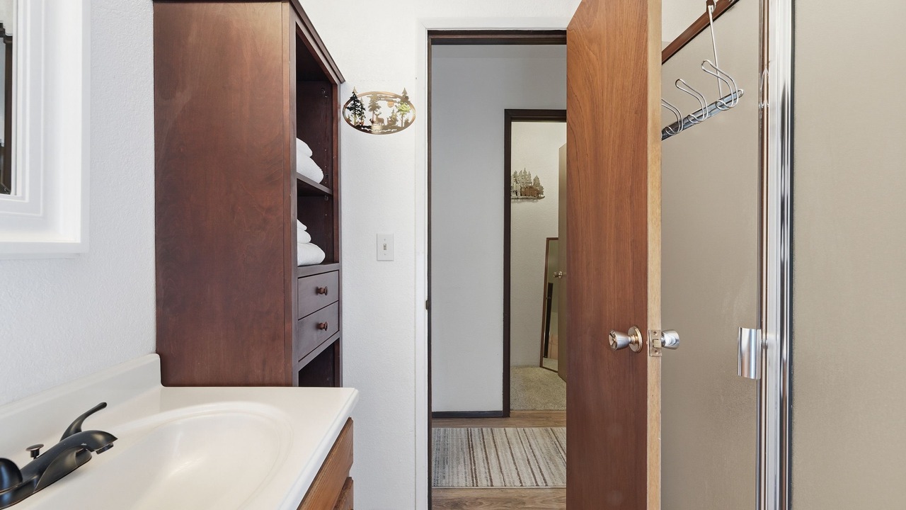 Photo of Bathroom in Peshastin