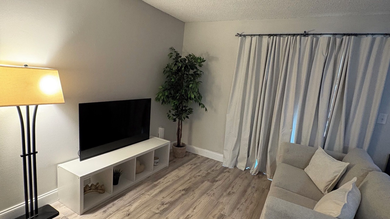 Photo of Livingroom in Park East