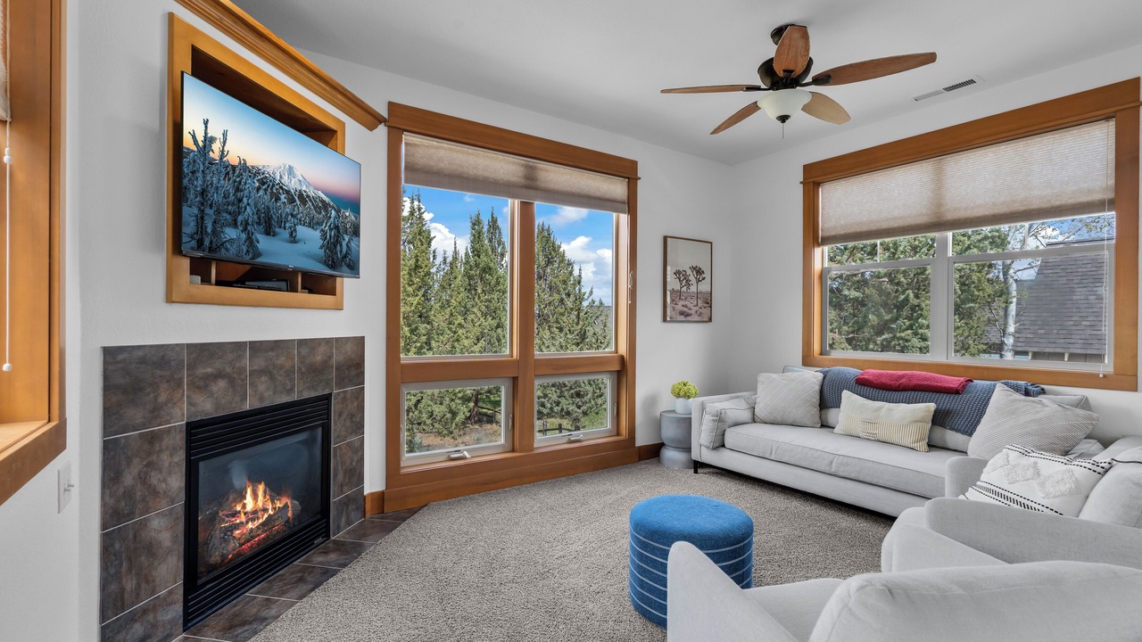 Photo of Livingroom in Redmond