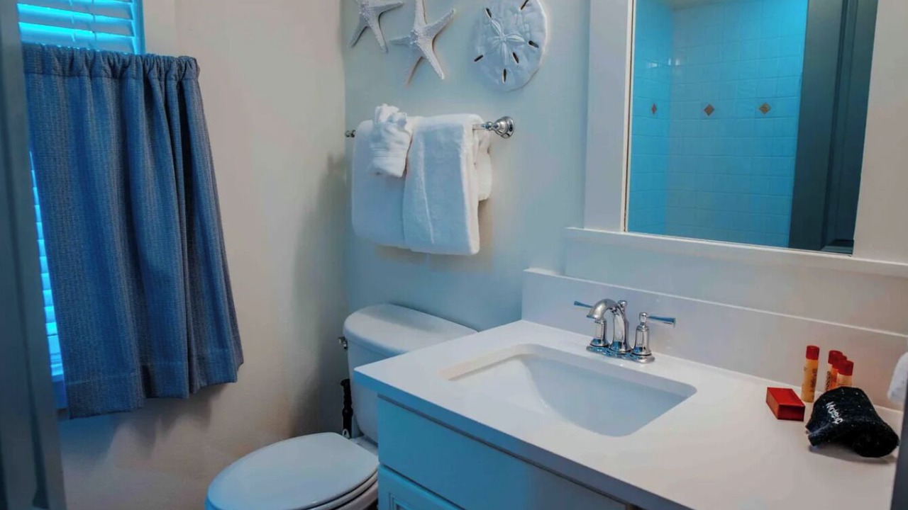 Photo of Bathroom in Laurel Grove