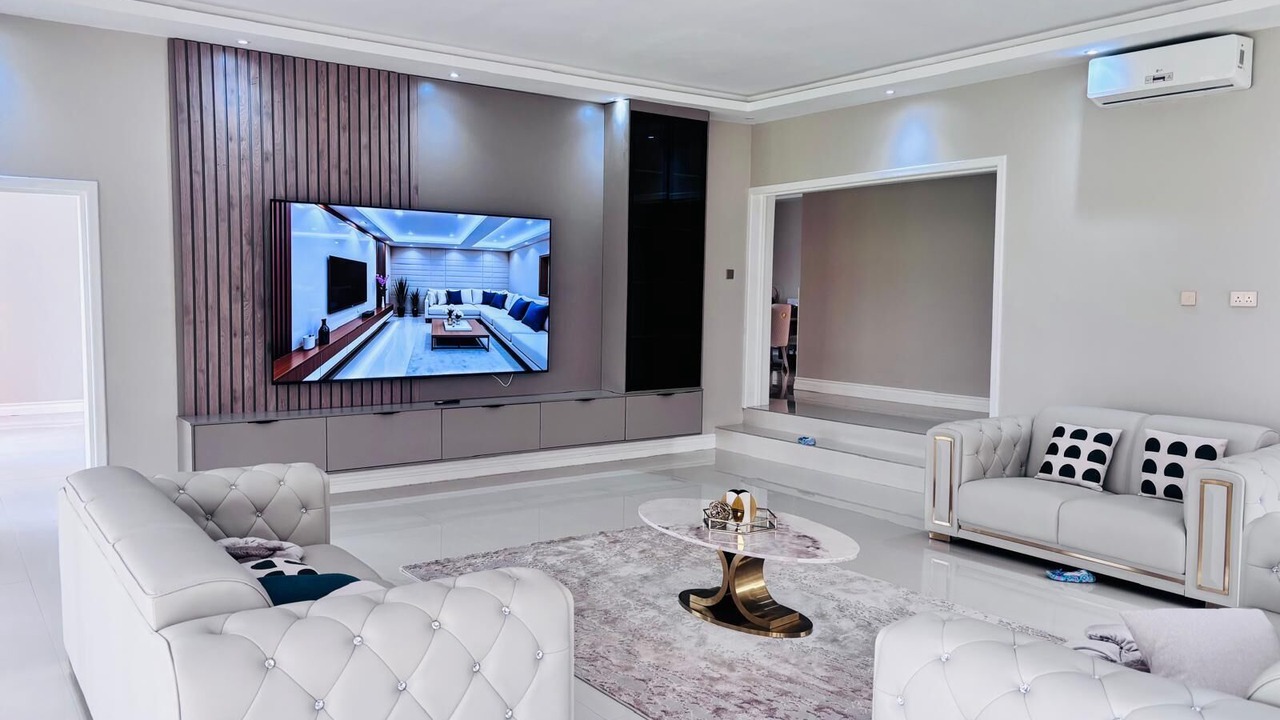 Photo of Livingroom in Harare East