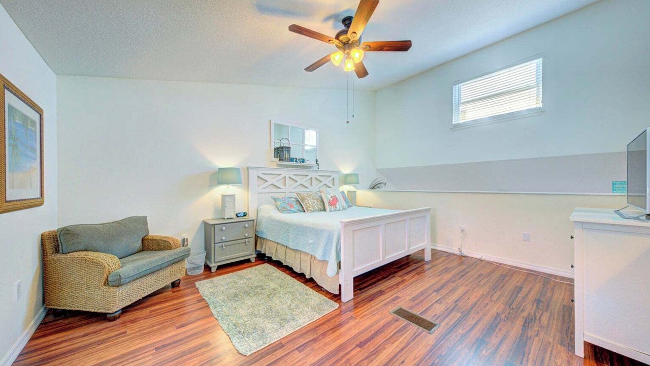 Photo of Bedroom in Tyler Gardens