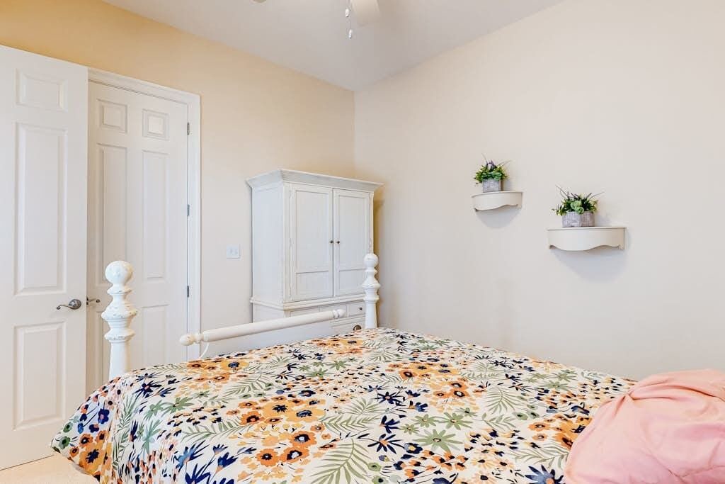 Photo of Bedroom in Sun Ridge