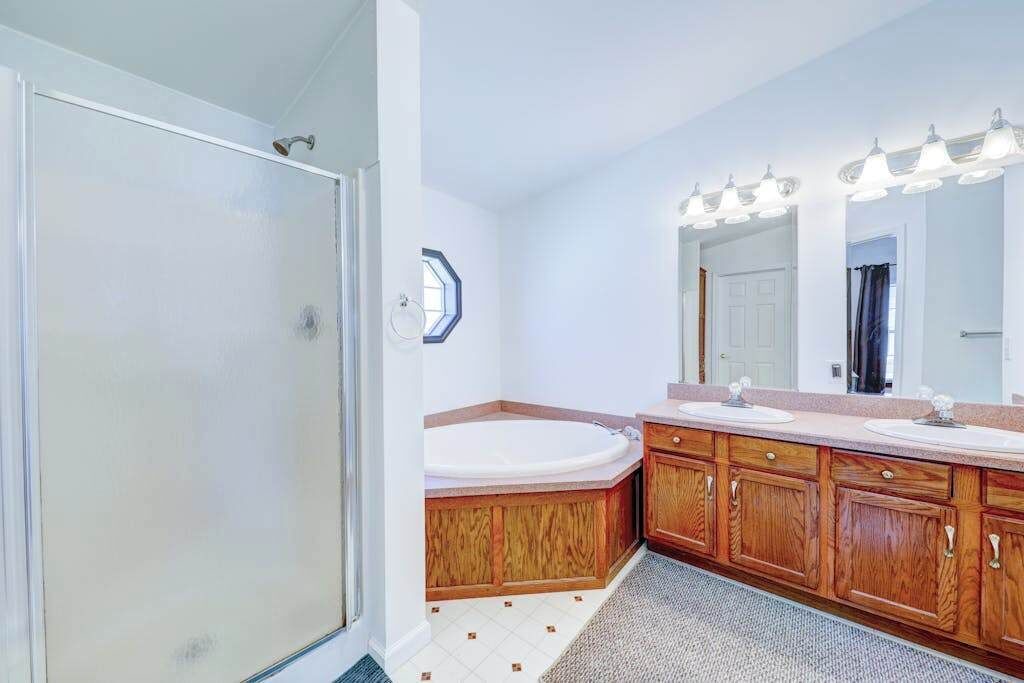 Photo of Bathroom in Country Club Estates