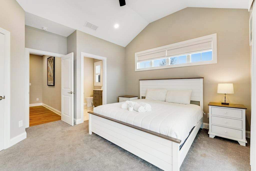 Photo of Bedroom in Country Club Estates