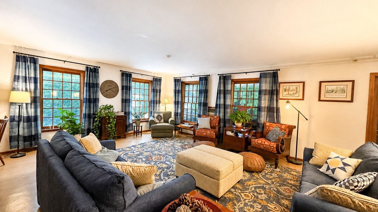 Photo of Livingroom in Post Mills