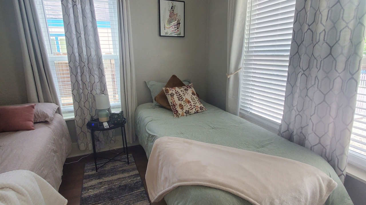 Photo of Bedroom in Nevada Street