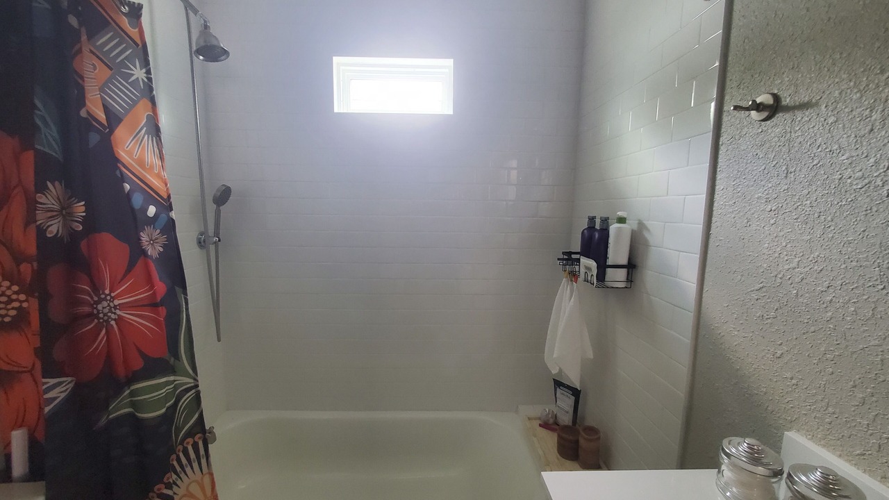Photo of Bathroom in Nevada Street