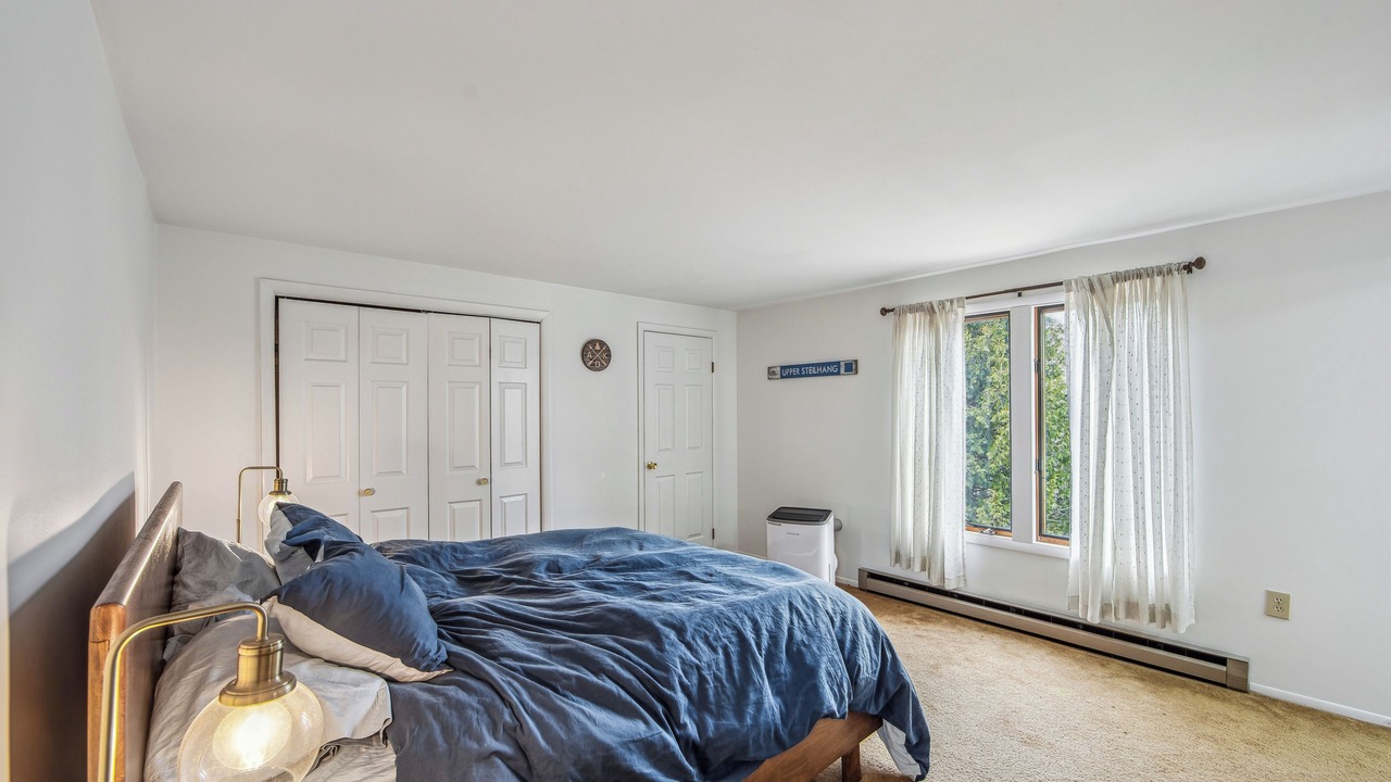 Photo of Bedroom in North Creek